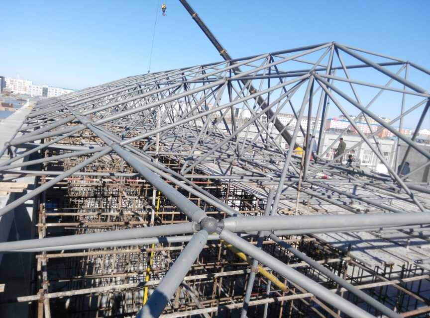 滁州商贸城屋顶网架工程